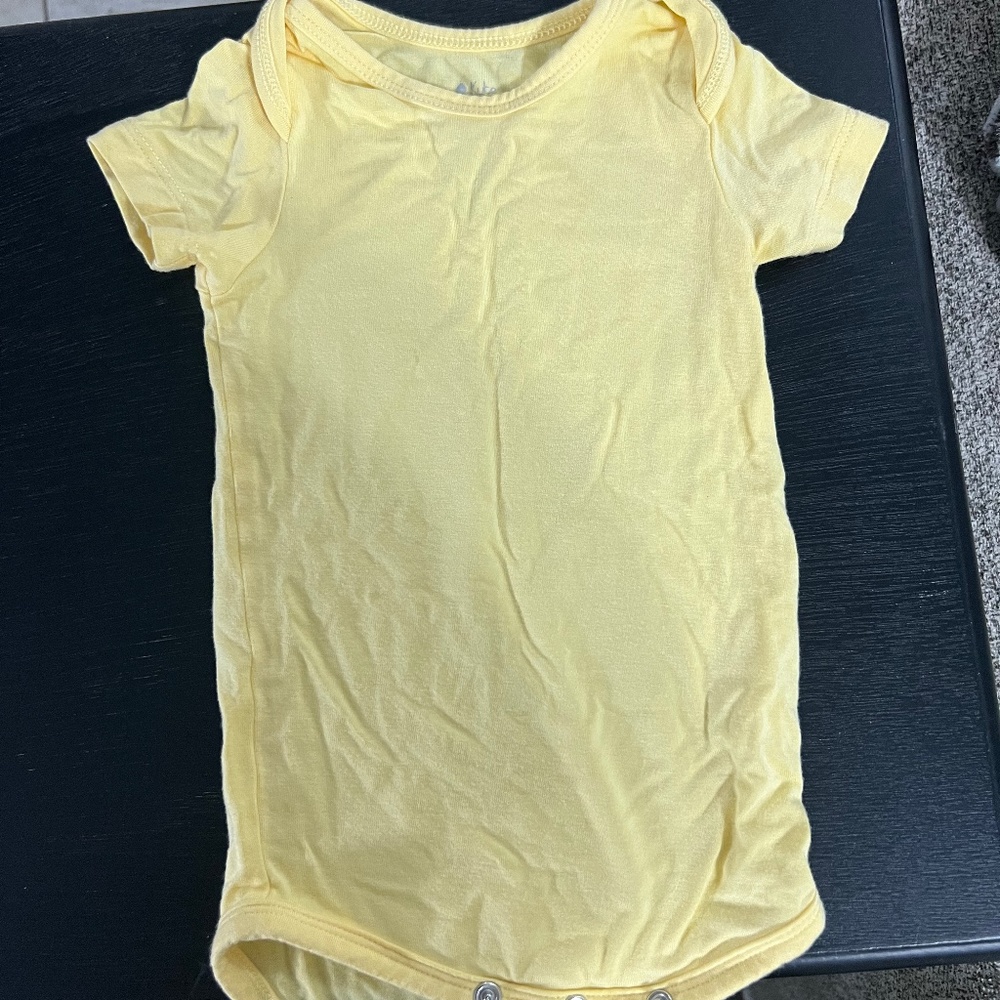 Kyte baby short sleeve bodysuit - Daffodil